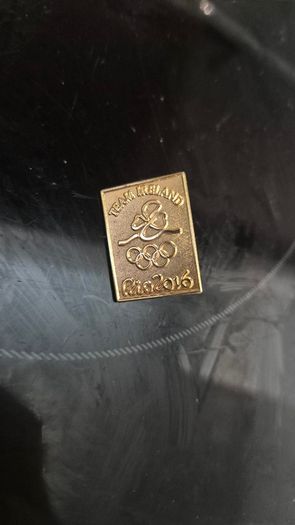 Olympics badges / pins