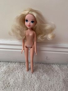 2009 MGA Moxie Girlz  Avery Nude Used Please see photos