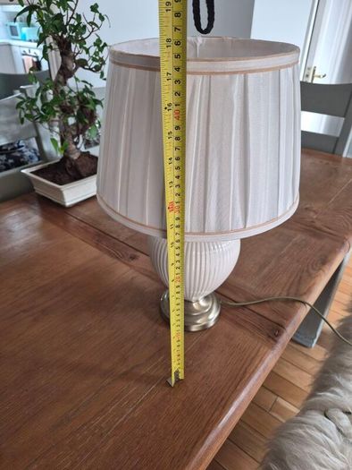 Table lamp