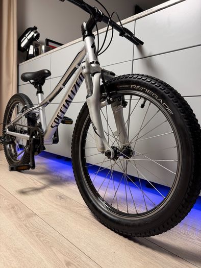 Specialized Hot Rock Kids Bike 20 inch