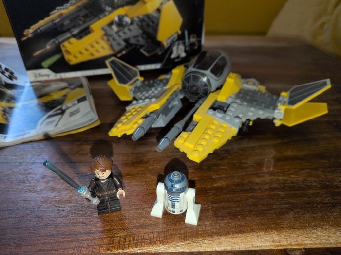Lego Anakin's Jedi interceptor