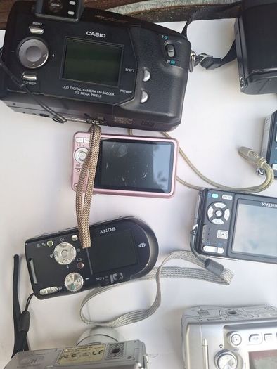 Joblot of digital cameras