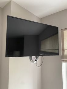 Phillips 32 inch TV