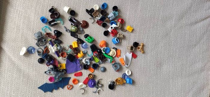 LEGO Collection (2011-2018) Mixed Figures & Bricks, Blue Ninjago NRG Zane figure with his spinner.