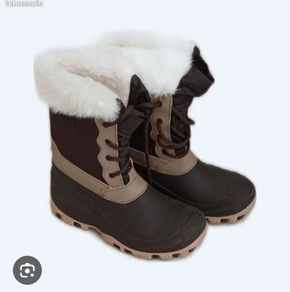 Snow boots womens size 6
