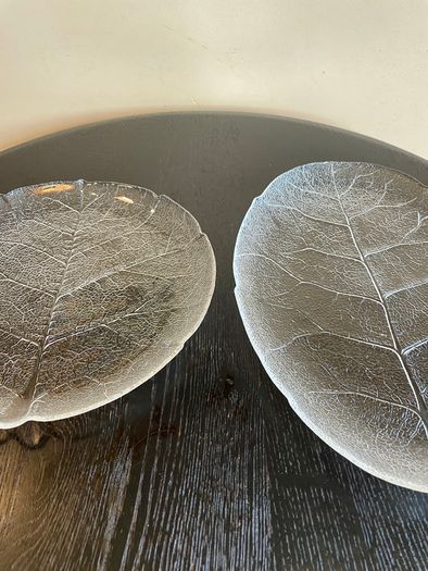 Pair of vintage Arcoroc Aspen Leaf Glass Platters / Plates, Mid century French Dishes