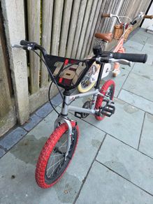 Decathlon Wipe 16-inch BMX bike