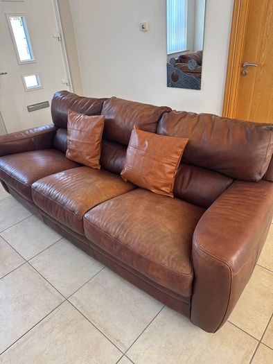 Brown/Tan 2 & 3 seater leather couches