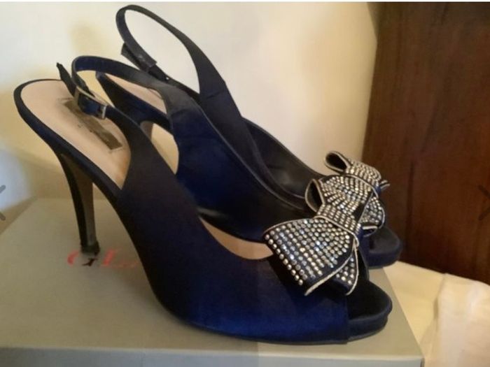 Glamour Navy Heels