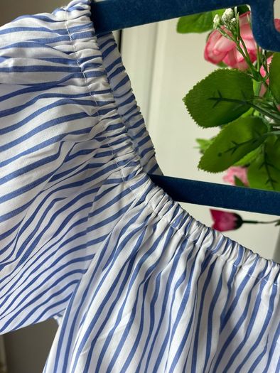 top zara large blue & white top size large