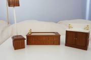 Vintage Victorian style wood panelled doll's house bathroom furniture