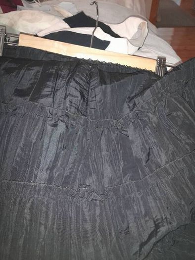 ladies skirt