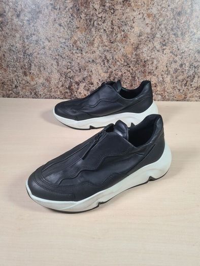 womens ECCO Chunky W zip trainers black leather runners Size UK 6 EU 39