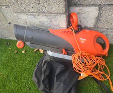Flymo Electric Leaf Vacuum & Blower
