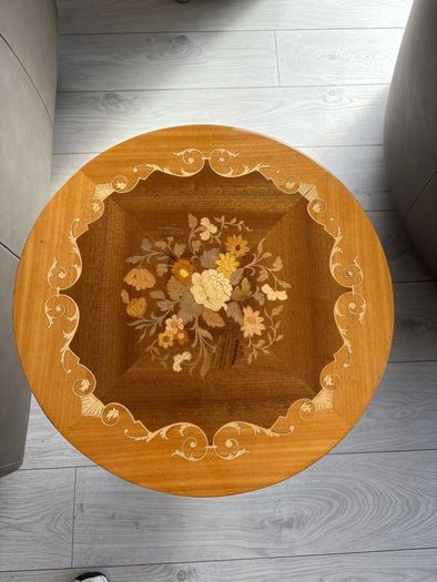 vinatge table