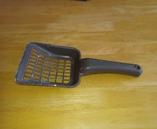 Cat litter scoop