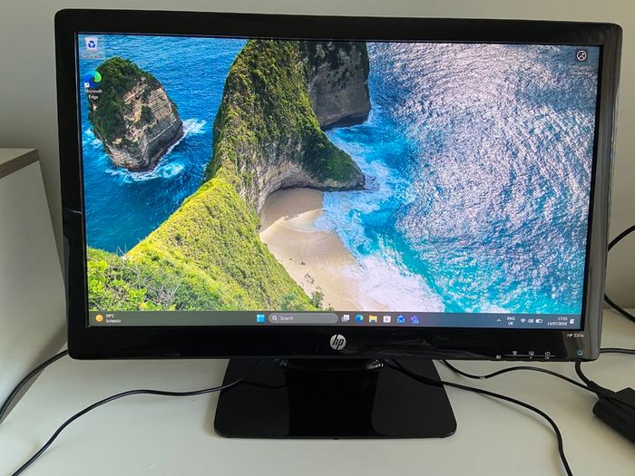 Hp2311x23 Lcd Screen, Vga And Hdmi Ports