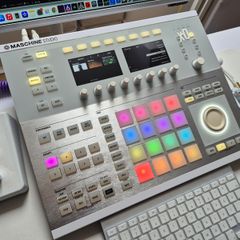 Maschine Studio + Komplete 14 Select