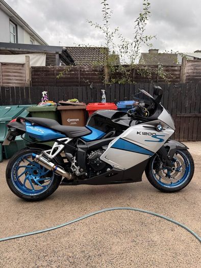 Bmw k1200s 2007cash deal or swap