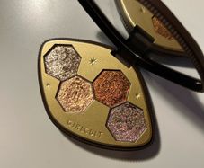 Girlcult eyeshadow palette