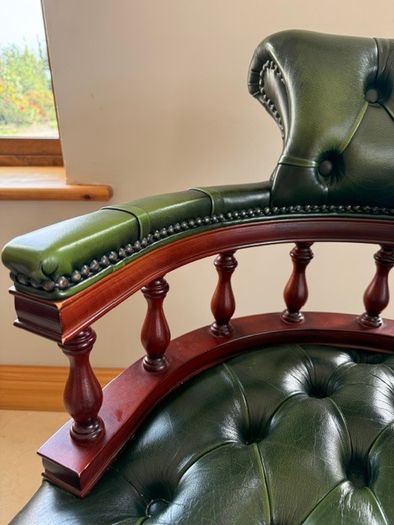 Captain's Chair
