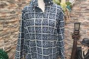 Ten yards by Colmar Navy and white fleece sweater