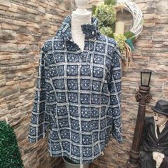 Ten yards by Colmar Navy and white fleece sweater