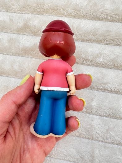 Mezco Family Guy Meg 2005 Used Damaged approx. 11.5 cm. Please see photos