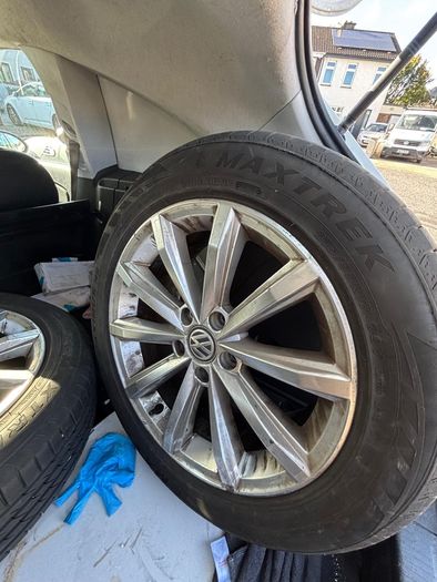 2 17inch vw alloys