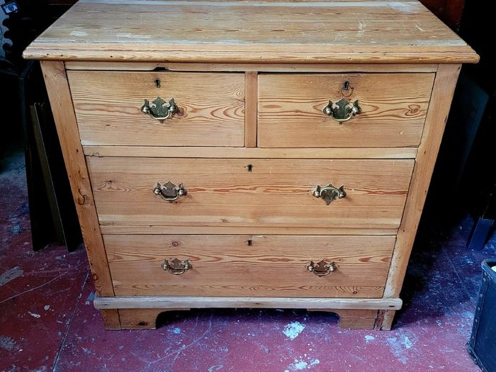 19th century pine chest of drawers