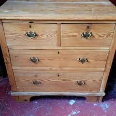 19th century pine chest of drawers