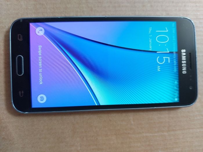 Samsung Galaxy J3(6) 2016, Model SM-J320FN, 8GB, in very good condition and working as should