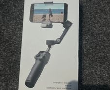 DJI osmo mobile 7p advanced tracking combo
