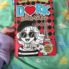Dork diaries I love Paris Book
