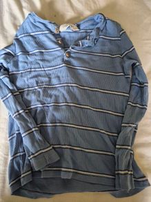 Long-sleeved top