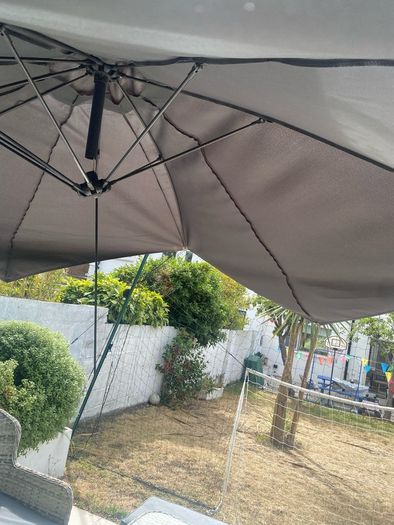Cantilever Garden Parasol