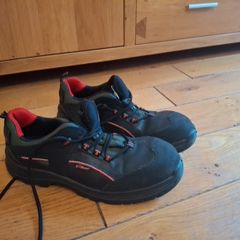 safety boots