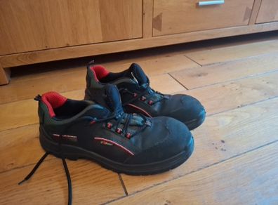 safety boots
