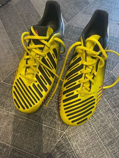 football boots size 7