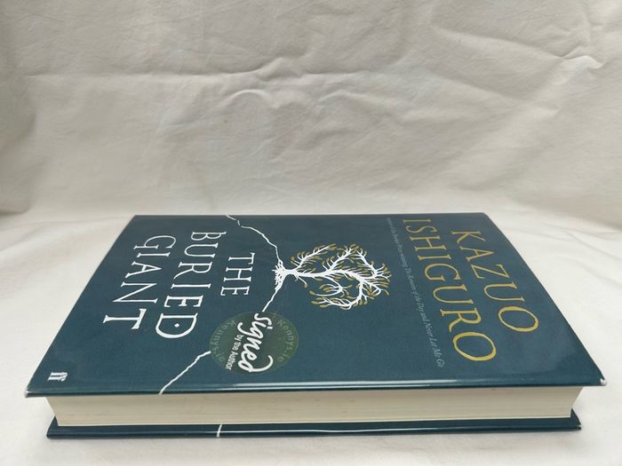 Kazuo Ishiguro The Buried Giant SIGNED Hardback 2015 Faber Nobel Prize Author