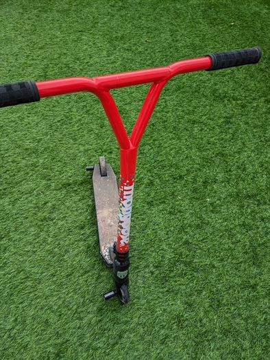 Mongoose Stunt Scooter