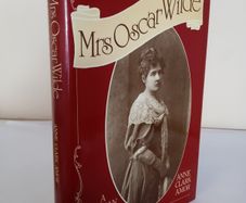 Mrs Oscar Wilde: A Woman of Some Importance by Anne Clark Amor (HQ863)