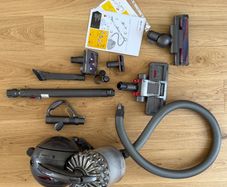 Dyson DC54