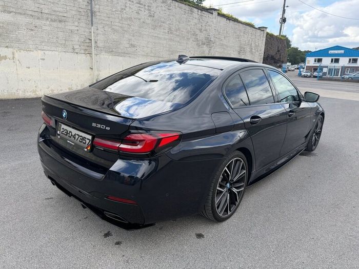 2023 BMW 530e M Sport Pro X Drive,Sunroof, 20 inch