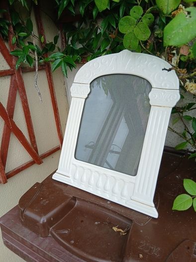 belleek picture frame
