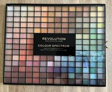 Makeup Revolution 196 Stars Eyeshadow Palette