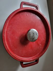 Pyrex cast iron pot