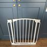 Dreambaby Safety Gate Pressure Mounted Image 2