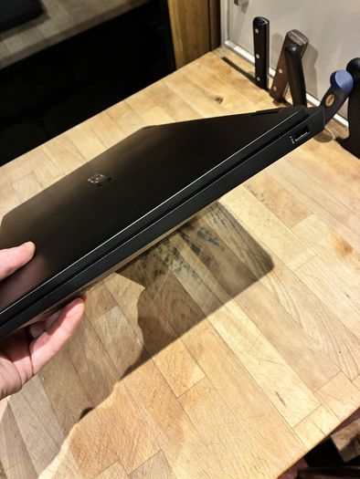 Hp Omen 17 Gaming Laptop ---- Ryzen 7 8845hs, Rtx 4060, 32gb Ram, 1tb Ssd