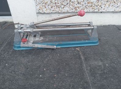 tile cutter